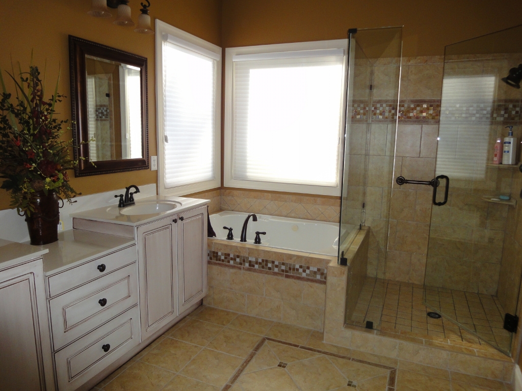 Same Master bath from before, except new tile, paint, accessories and hardware